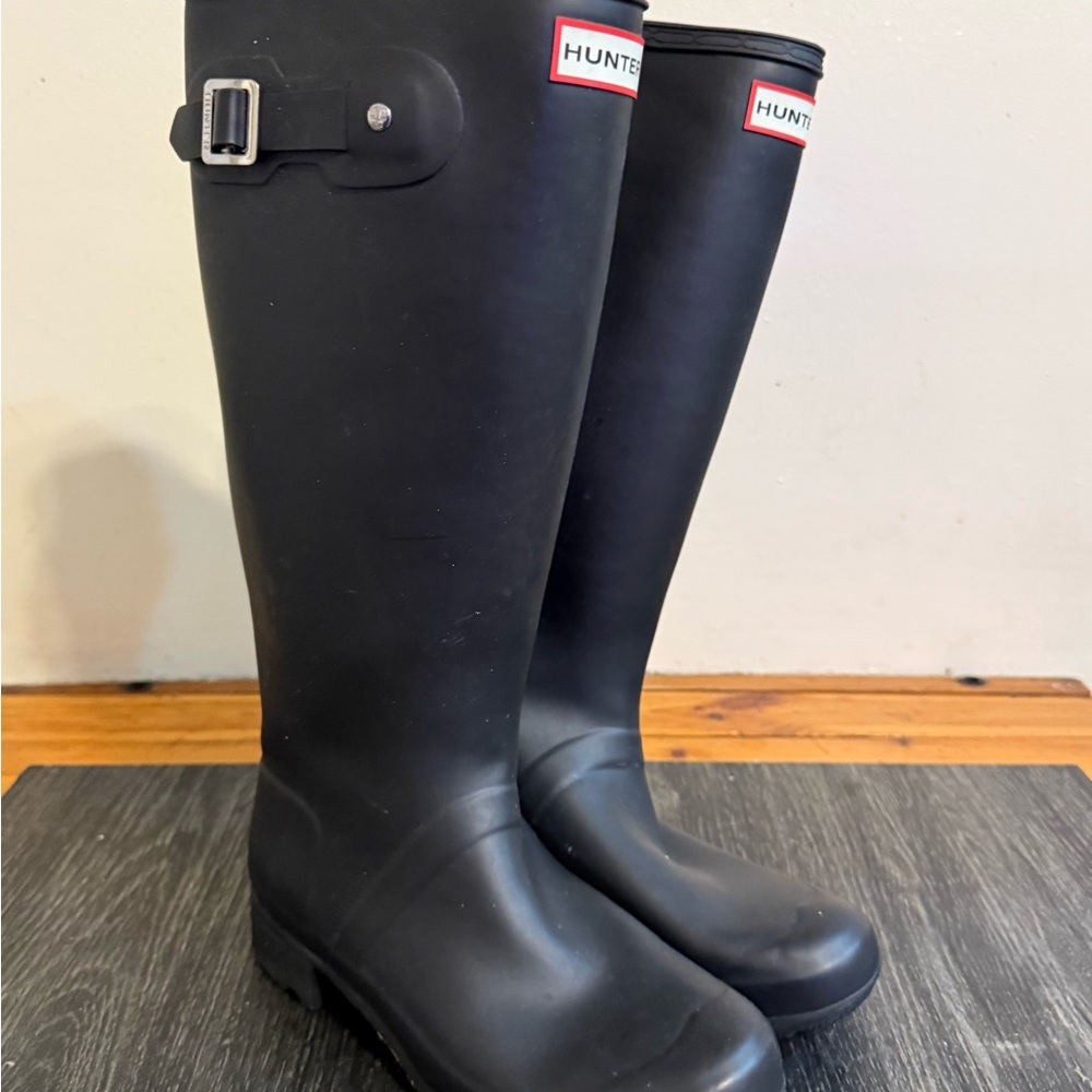 Hunter Black Women's Winter & Rain Boots